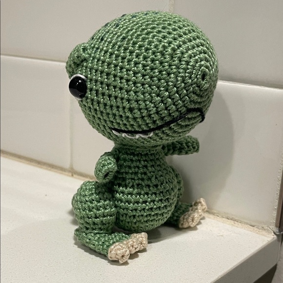 Handcrafted Tyrannosaurus Rex T-Rex Dinosaur Decor Amigurui Crochet Figure - Picture 2 of 12